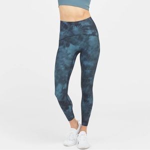 Spanx Booty Boost Active Tie Dye 7/8 Leggings
